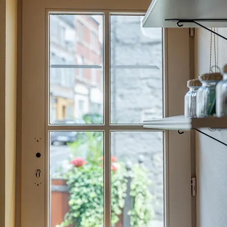 Holiday home La Maison Rouge De *