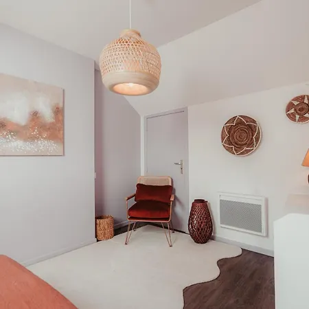 Sejour Cosy Au Coeur Historique Nyaraló *