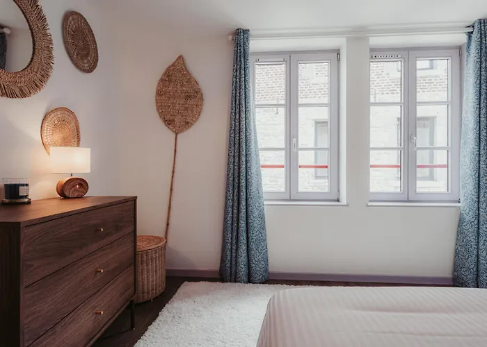 Holiday home La Maison Rouge De *